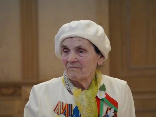 В МГУ провели Вахту памяти в честь погибших в годы ВОВ студентов и сотрудников вуза. Фото: Ида Новикова / «Научная Россия»