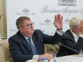 Президиум РАН заслушал доклады лауреатов Государственных премий в области науки и технологий 2025 г. Источник фото: Российская академия наук