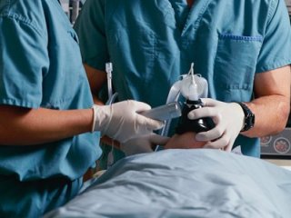 Электроэнцефалограмма поможет определить оптимальный объем анестезии