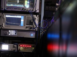 Ионный квантовый компьютер в ФИАНе.