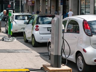Bloomberg: в следующем десятилетии электромобили станут выгоднее традиционных