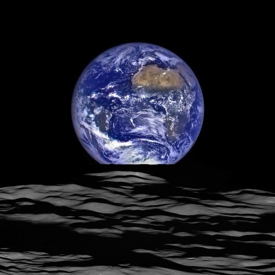 Вода на Земле появилась одновременно с образованием Луны