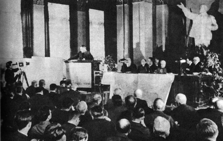 Президиум АН СССР во время эвакуации в Свердловске, 1942 г.