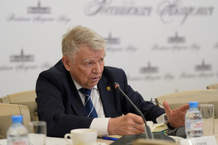 В.Н. Пармон. Фото: пресс-служба РАН