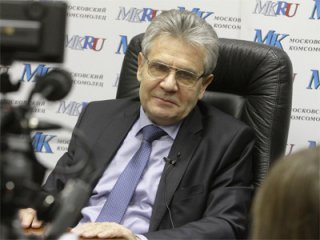 Президент РАН Александр Сергеев общался с читателями газеты "МК" в прямой онлайн конференции