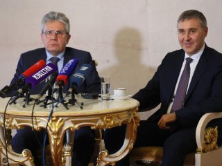 Первая совместная пресс-конференция министра В.Н. Фалькова и А.М. Сергеева…