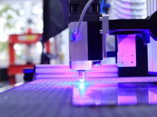 Лазерная борьба. Источник: Opt Lasers / Фотобанк Unsplash 