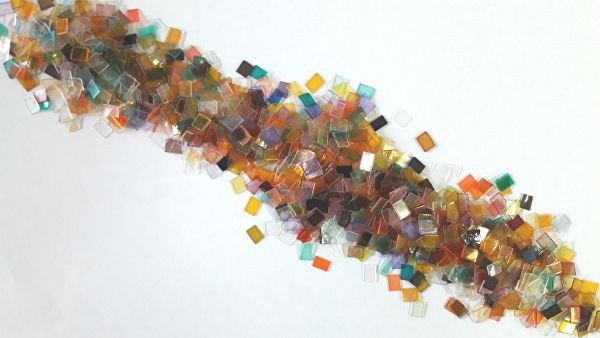 Общий вид сенсоров на разные токсиканты (россыпью) © Фото : Михаил Гавриленко, личный архив