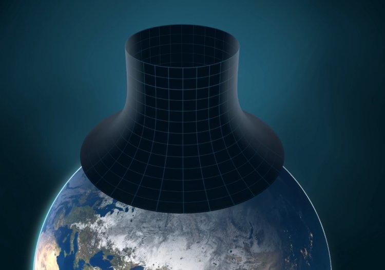 Замедление времени близ планеты Земля. Источник иллюстрации: Физика от Побединского.