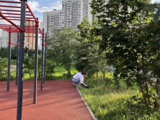 Отбор проб на одной из площадок. Автор фото: Наталья Кошелева