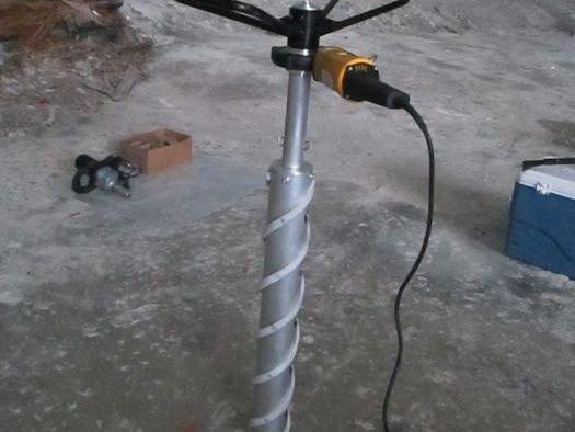 Команда ученых пробурила 25-метровый ледяной керн в районе пещеры, известном как Большой зал. Фото: Itcus C. / Romanian Academy