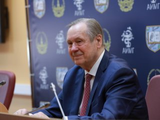 Всероссийская конференция «Безопасность человека как глобальный вызов современности: перспективы применения медицинских газов и газовых смесей». Фото: Елена Либрик / «Научная Россия»