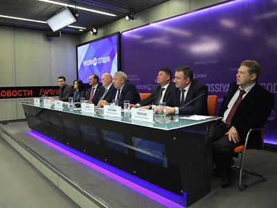 Владимир Фортов представил на пресс-конференции новых членов РАН