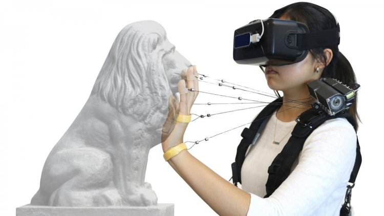Новое VR-устройство имитирует прикосновение к стенам и твердым предметам