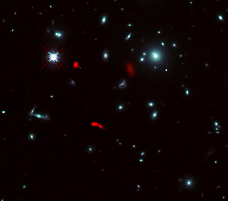 ALMA обнаружила вращающуюся молодую галактику в ранней Вселенной
