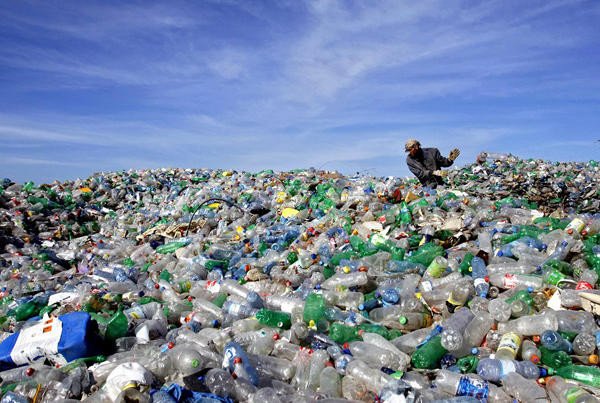 К 2050 г. мы выкинем пластика больше, чем за всю предшествующую историю