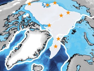 Шельфовый ледник над Северным Ледовитым океаном