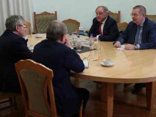 Президент РАН А.М. Сергеев встретился с представителями "Норникеля"…