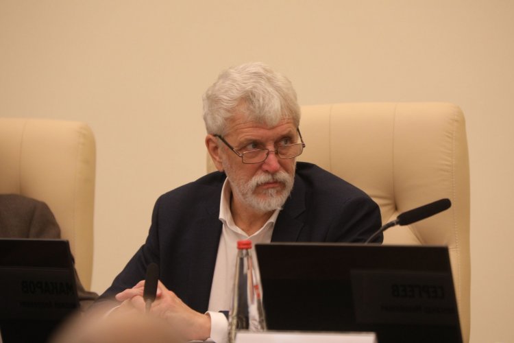 Н. Макаров на Президиуме РАН