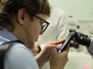 Живые реликты, механика памяти и эволюция нервной системы. Студенческий тур в ИВНД и НФ РАН. Фото: Николай Малахин / «Научная Россия»