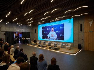 Юбилейный «День влюбленных в науку» памяти Сергея Капицы прошел в Национальном центре «Россия». Фото: Елена Либрик / Научная Россия