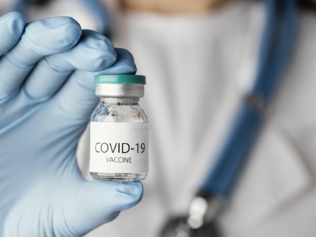 Выявлены эволюционные ограничения вируса COVID-19. Фото: Freepik.com