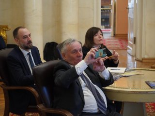 Космическую науку, ядерные двигатели и лунные базы обсудили на заседании президиума РАН. Фото: Никита Ланской / Научная Россия