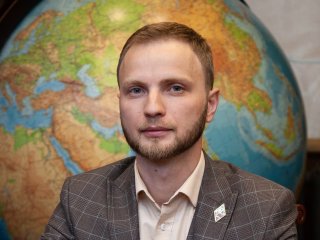 Заместитель декана и ведущий научный сотрудник кафедры криолитологии и гляциологии географического факультета МГУ им. М.В. Ломоносова, кандидат географических наук Алексей Алексеевич Маслаков. Фото: из личного архива Алексея Маслакова