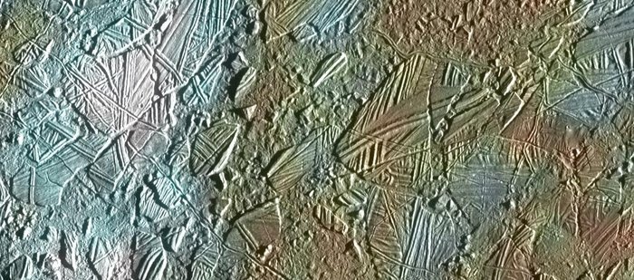 Ледяной хаос на спутнике Юпитера