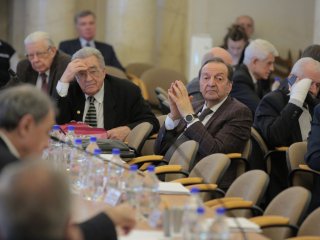 Академия отмечает 90-летие Жореса Алфёрова…