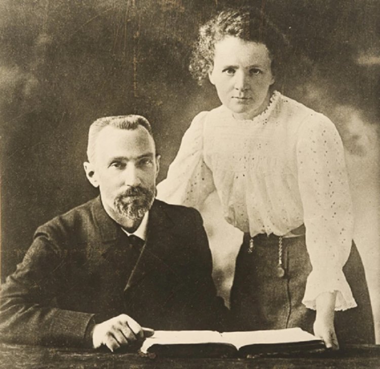 Пьер и Мария Склодовская-Кюри. Источник фото: psicologiaymente.com