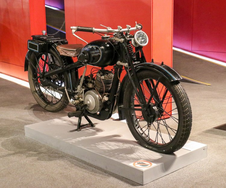 Мотоцикл Л-300 в экспозиции Музея обороны Москвы. Источник: Stolbovsky / Wikipedia
