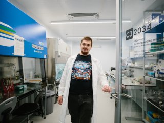 Биолог Артем Исаев. Фото: Ольга Мерзлякова / «Научная Россия»