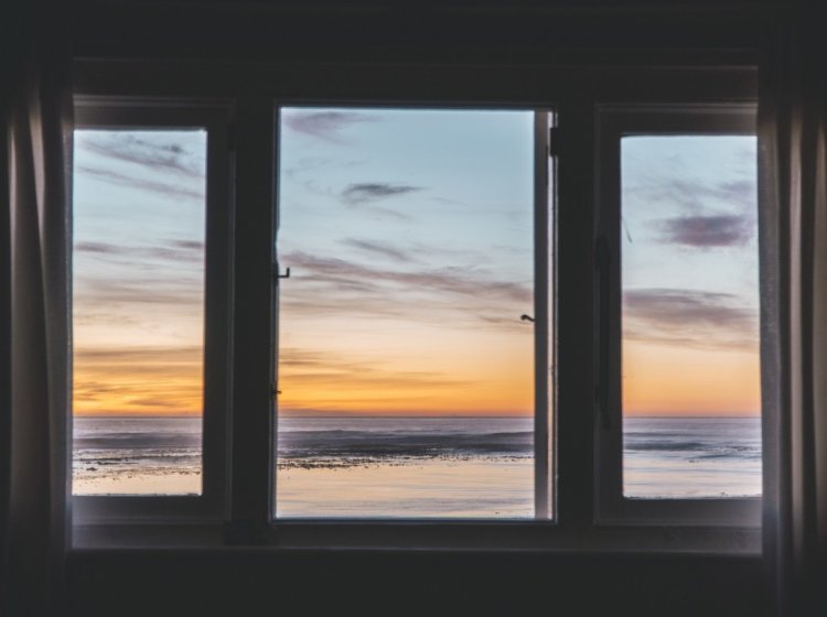 Окно. Фото: wirestock / фотобанк Freepik