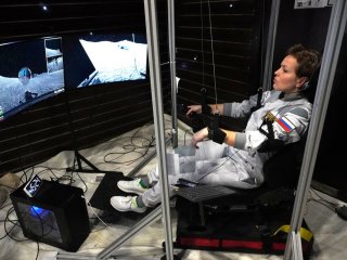 Имитация работы на лунной поверхности в рамках изоляционного эксперимента SIRIUS-23. Фото из архива ИМБП РАН