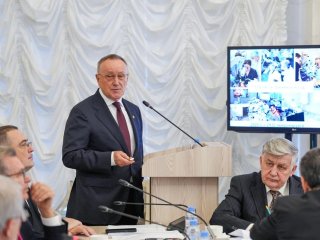 Президиум РАН заслушал доклады лауреатов Государственных премий в области науки и технологий 2025 г. Источник фото: Российская академия наук