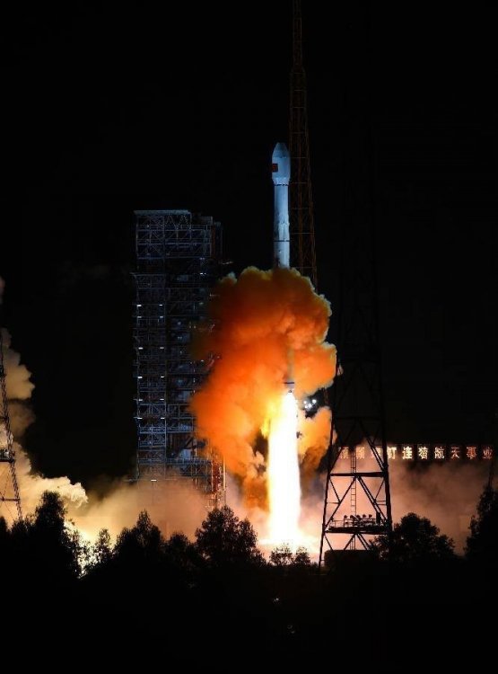 Китай запустил на Луну тестовый беспилотный зонд