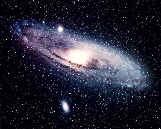 Эллиптические галактики с большей вероятностью содержат жизнь