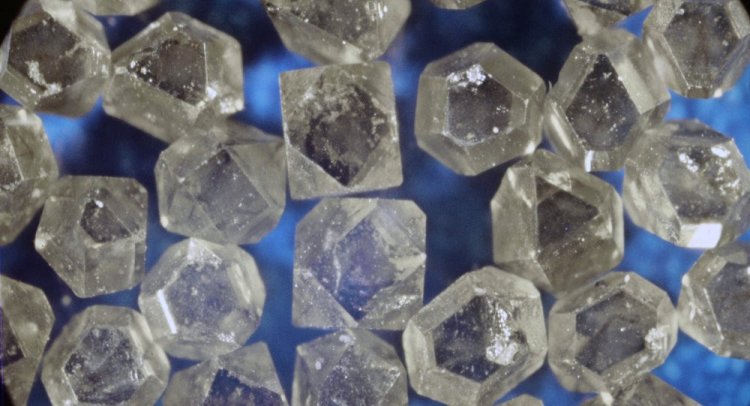 Синтетические алмазы улучшат акустические микрорезонаторы