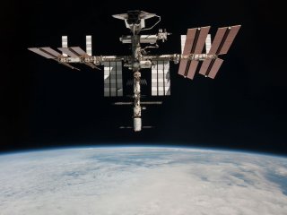 Юбилей МКС: 100 тысяч оборотов вокруг Земли