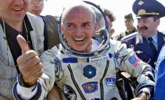 28 апреля 2001 года. В космос отправился первый космический турист Деннис Тито