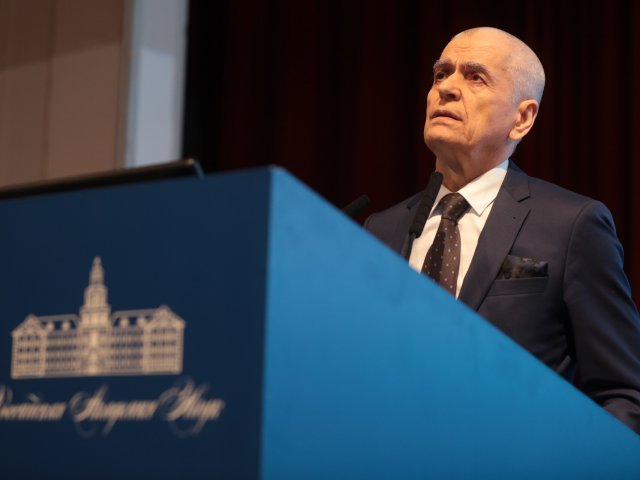Геннадий Онищенко: «Академики и члены РАН - генераторы идей стирания межведомственных барьеров»