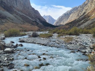 Учёные ФИЦКИА УрО РАН исследуют процессы таяния ледников в Киргизии  