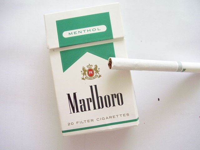 Главной причиной курения среди подростков являются ментоловые сигареты