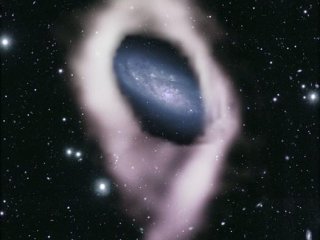 Обнаружены две потенциальные галактики с полярными кольцами
