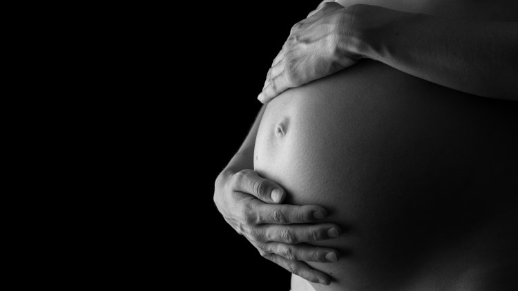 Даже незначительное употребление алкоголя во время беременности приводит ко врожденным аномалиям