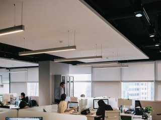 Очисти свой рабочий день! Фото: Damir Kopezhanov on Unsplash