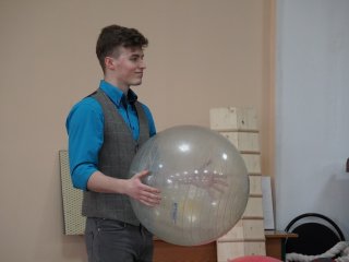 Пресс-завтрак по теме «Реабилитация детей с ДЦП и другими нарушениями опорно-двигательной системы» прошел 21 мая в учебном корпусе Российского нового университета на Авиамоторной. Фото: Анастасия Жукова / «Научная Россия»
