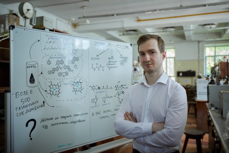 Леонид Андреевич Куликов на химическом факультете МГУ. Фото: Елена Либрик / «Научная Россия»