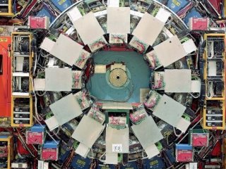 Выключенный Теватрон подтвердил соответствие бозона Хиггса Стандартной модели